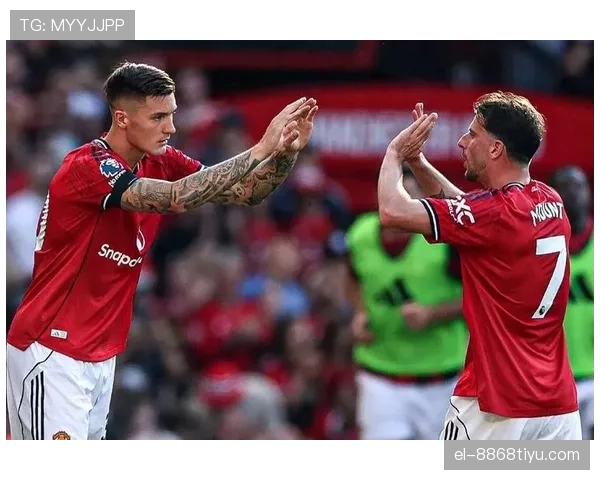 曼联进攻哑火问题显现，全队连接环节受阻，对赛季走势形成制约