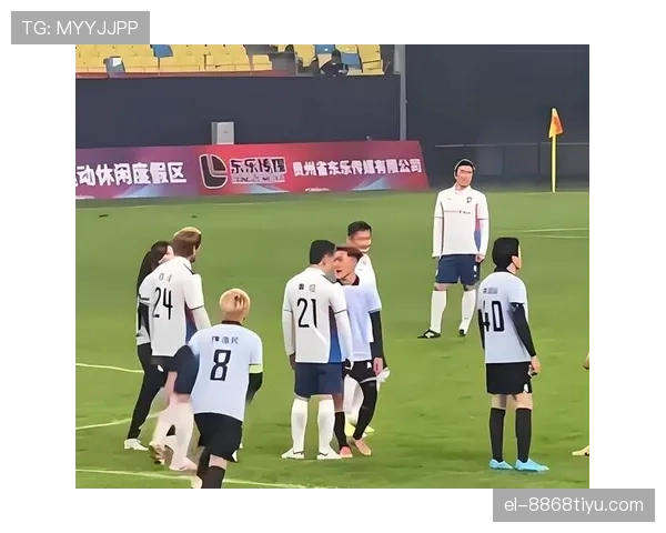 先踢到球就一定不犯规？规则拆解防守动作的合法边界